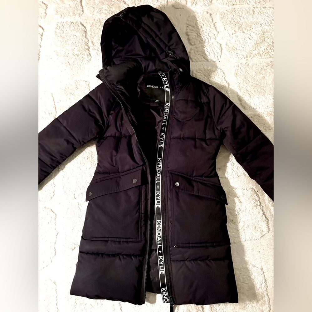 Kendall & Kylie Black Puffer Small Jacket Coat - Like New